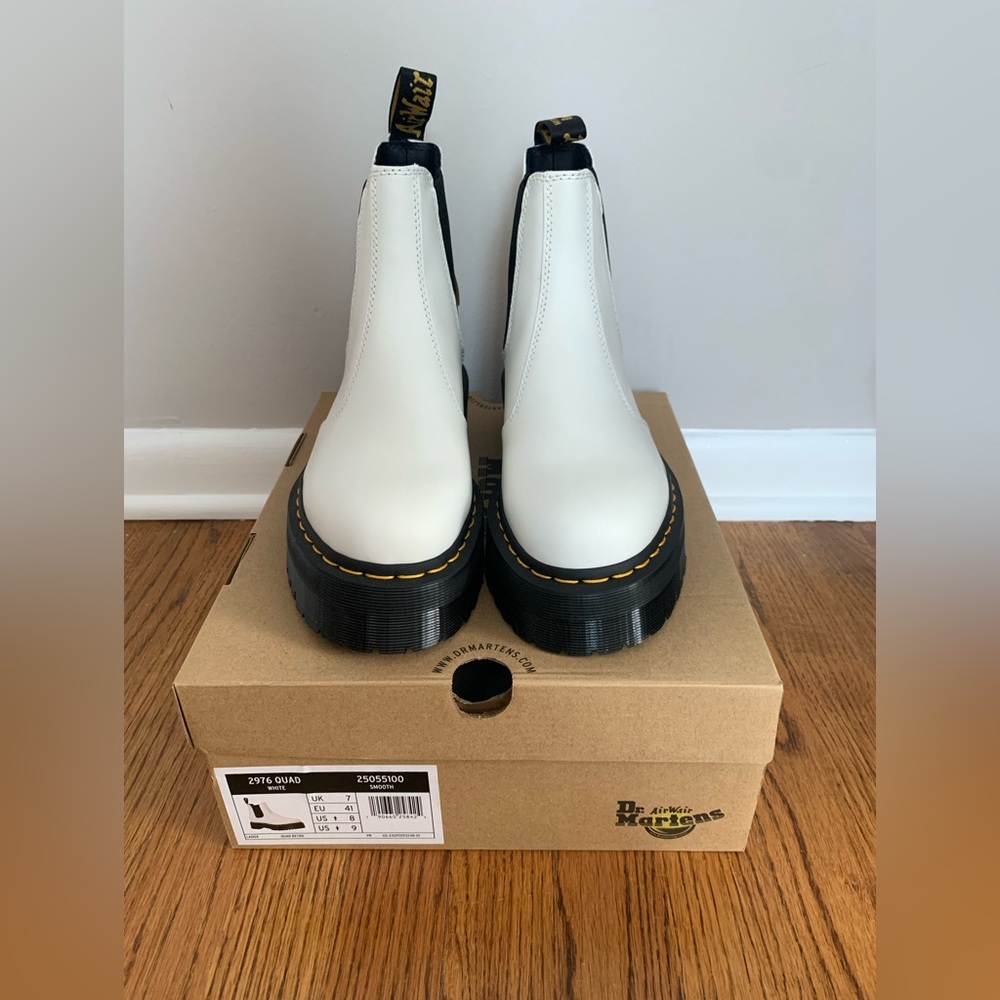 {NEW WITH BOX} Dr. Martens | 2976 Quad Platform Boots in White